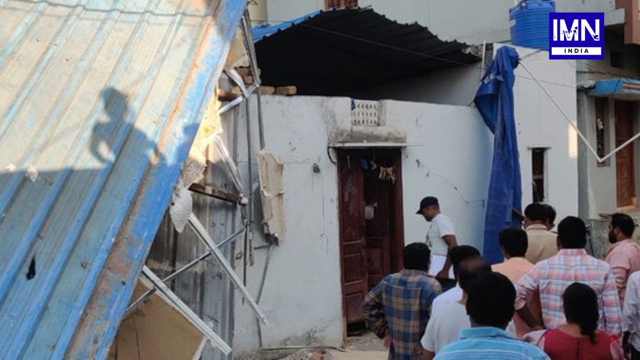 sangareddy-gas-cylinder-blast-shanti-nagar-four-injured