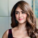 mrunal thakur latest news, mrunal thakur latest pics