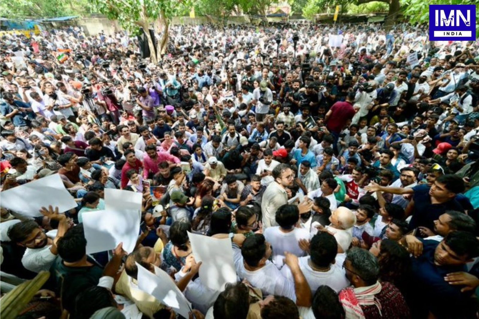 Cockroach Janta Party Protest Jantar Mantar: Gen Z Demands Dharmendra Pradhan's Resignation Over NEET-UG 2026
