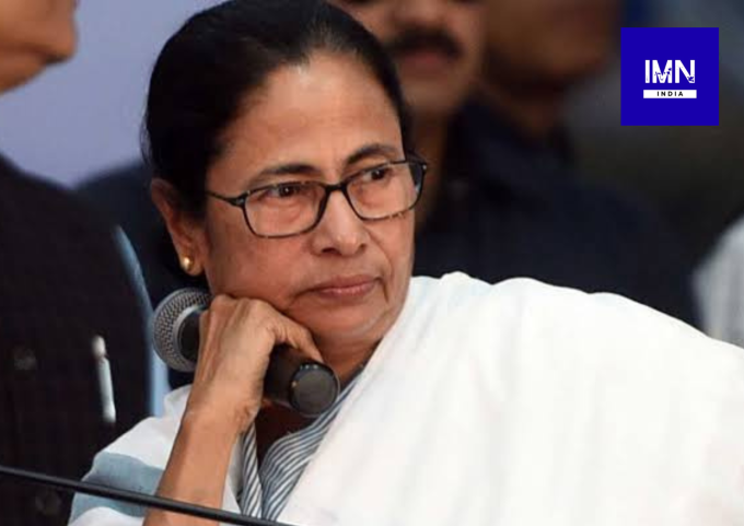 West Bengal Chief Minister Mamata Banerjee addresses TMC workers during a meeting amid the ongoing party crisis.